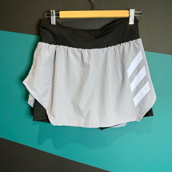 NWT Adidas Black and Gray Skort Athletic Shorts - Picture 4 of 16